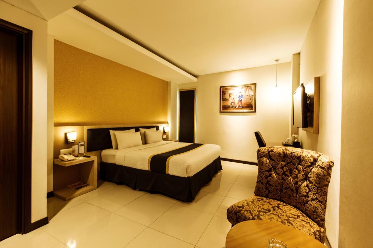 D'Best Hotel Pasar Baru Bandung Esterno foto