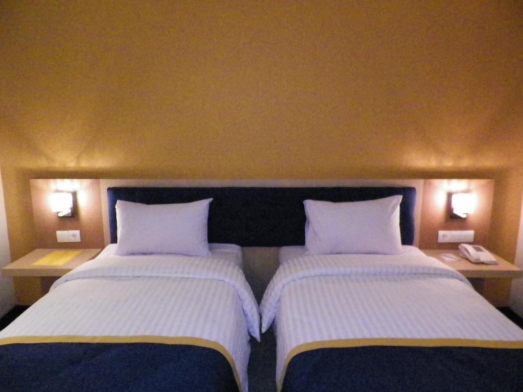 D'Best Hotel Pasar Baru Bandung Camera foto