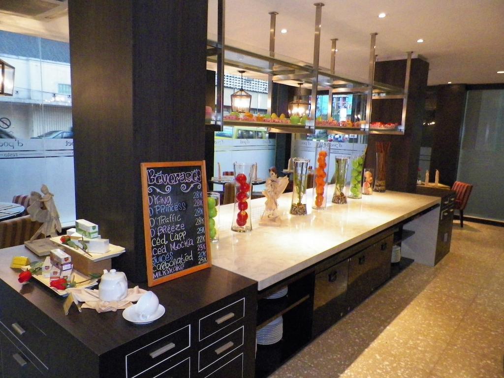 D'Best Hotel Pasar Baru Bandung Esterno foto