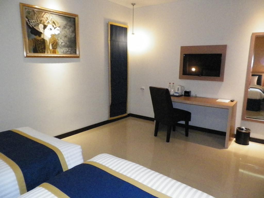 D'Best Hotel Pasar Baru Bandung Esterno foto