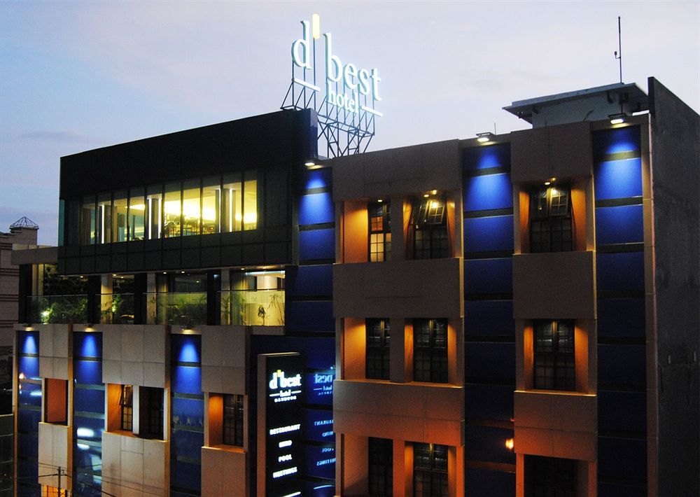 D'Best Hotel Pasar Baru Bandung Esterno foto